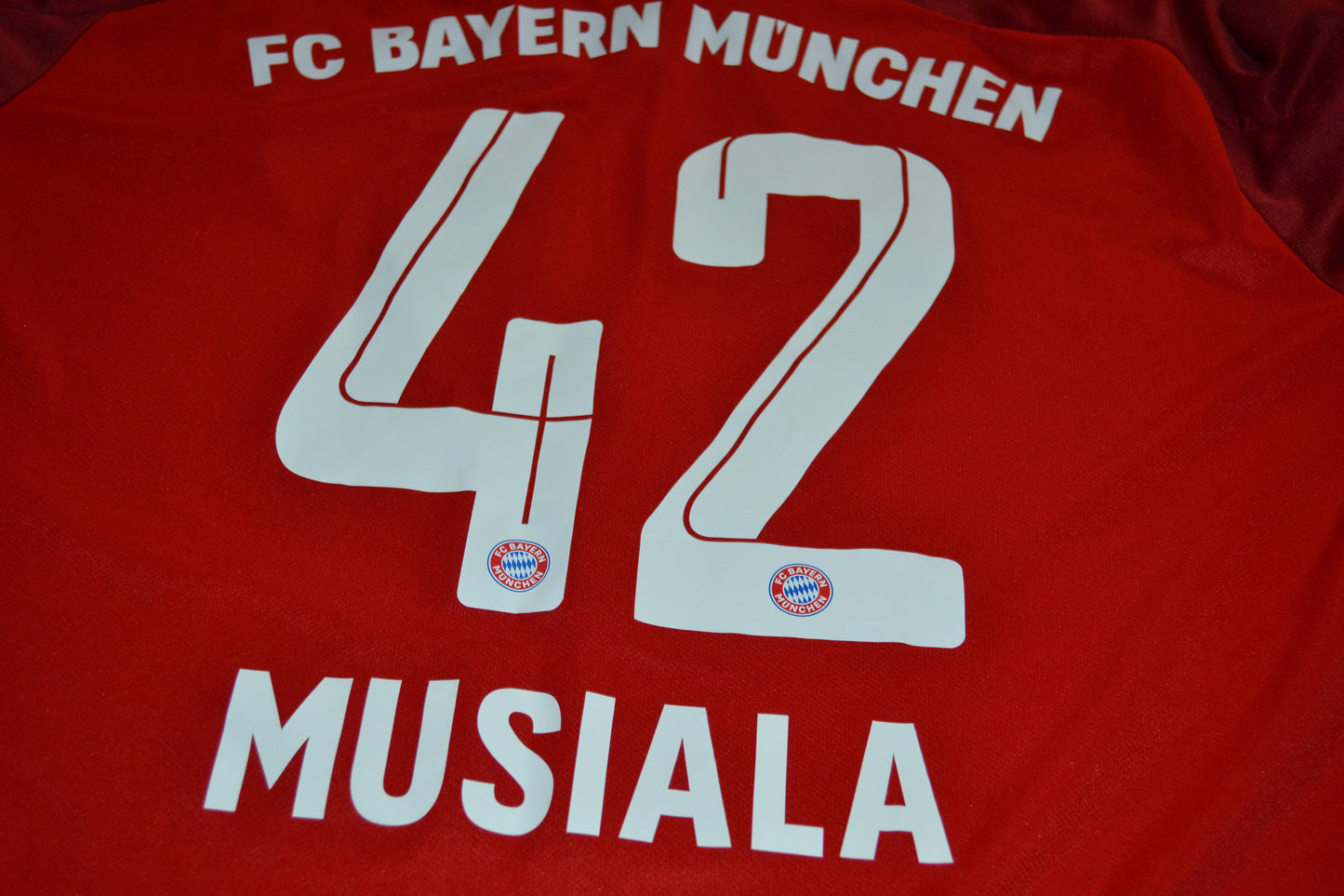 Bayern Munich Home Football Shirt 2021/2022 Jersey SZ XXL